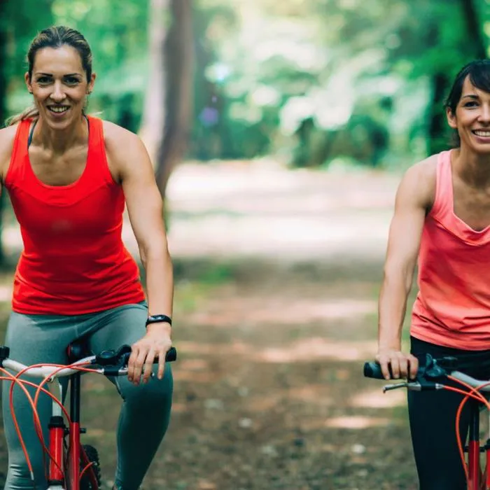 women-cycling-club